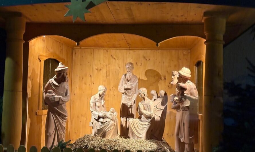 Rumänienhilfe und Freundeskreis für Integration beim Adventmarkt in Inzing